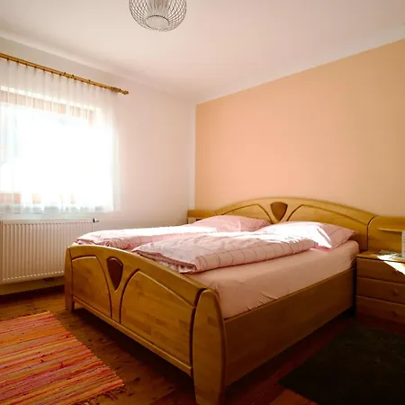 Almhaus Karantanien Apartman *