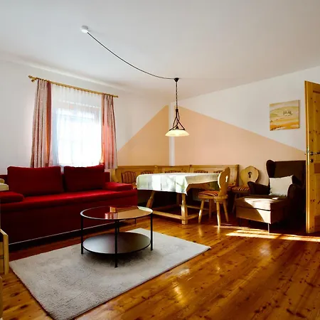 Almhaus Karantanien * Hochrindl