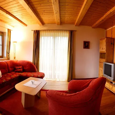 Almhaus Karantanien * Hochrindl
