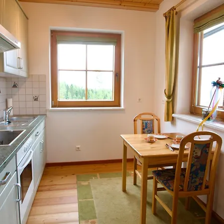 Almhaus Karantanien Apartman
