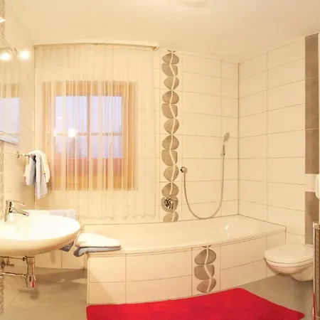 艾乐豪斯卡兰坦恩酒店 霍赫林德